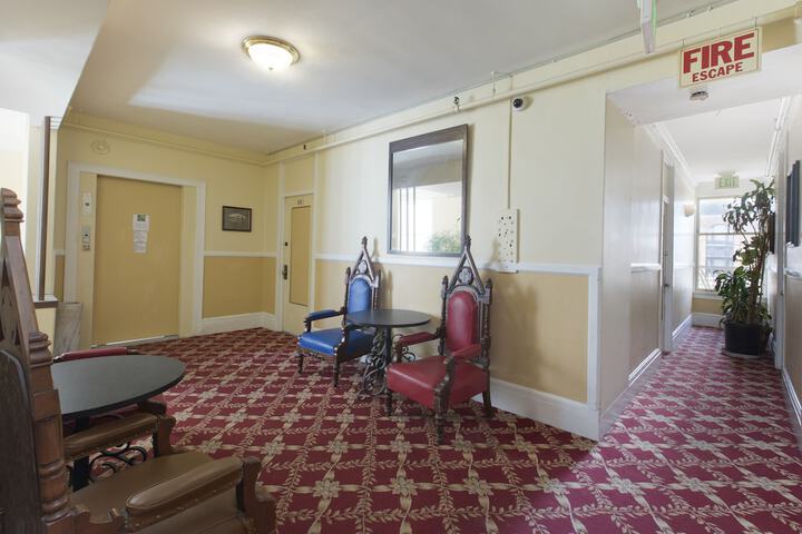 Meeting facility