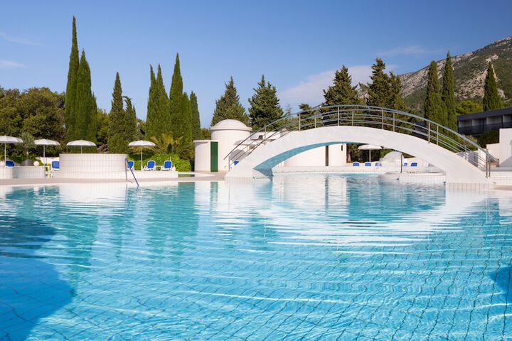 Pool Hotel