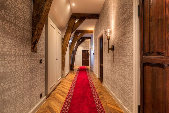 Ballroom/Hall 43 of 51