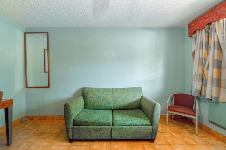 Room 36 of 99