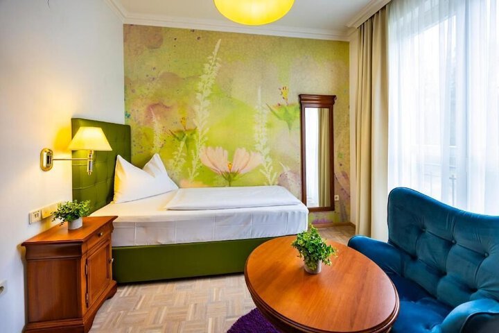 Room 2 of 13