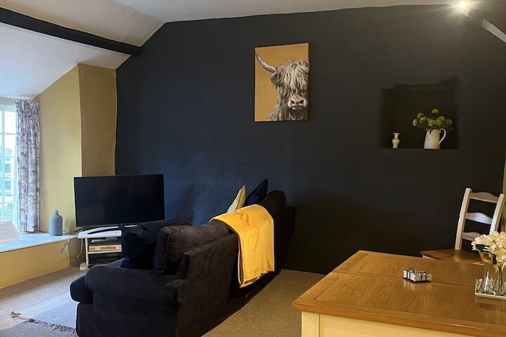 Lounge 14 of 19