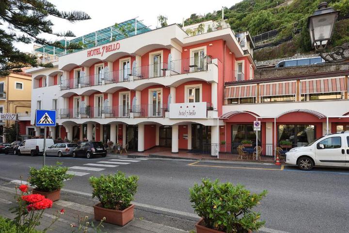Exterior of Hotel7Bello