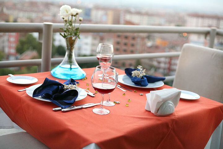 Dining 21 of 33