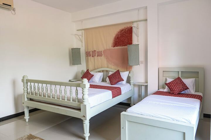 Room 10 of 23