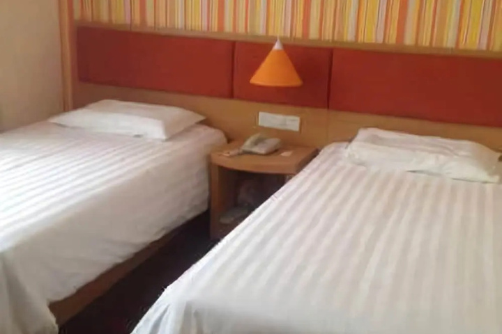 Room 3 of 4