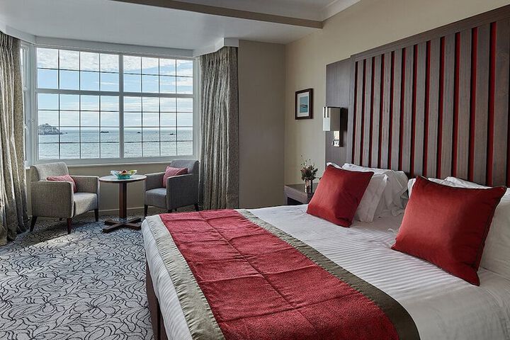Room 4 of 27