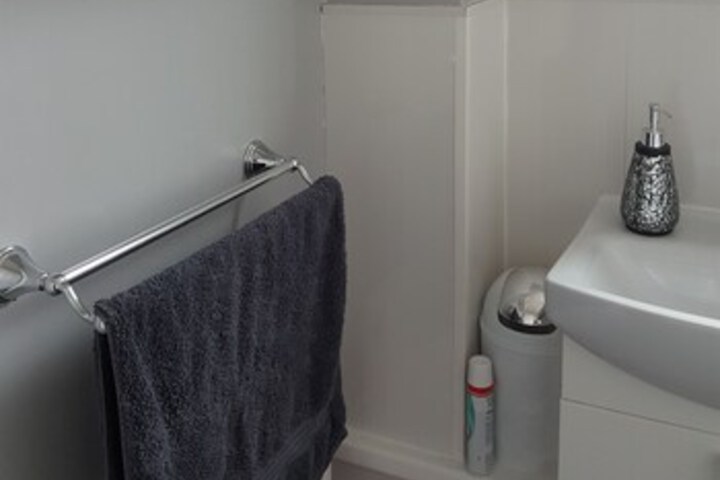 Room 6 of 40