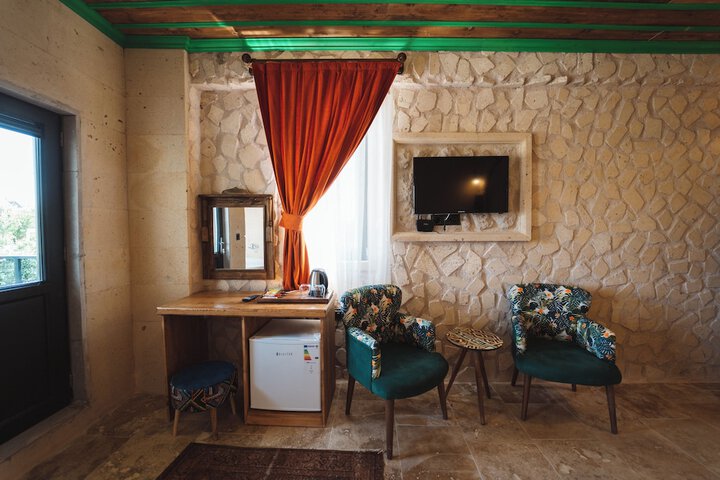 Room 115 of 189