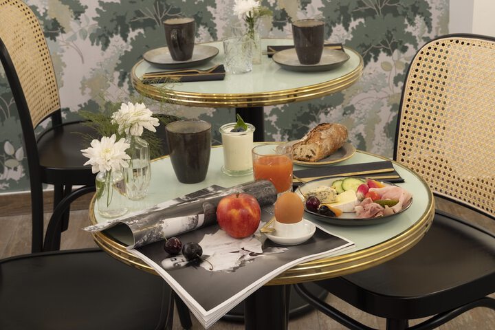 Breakfast/Coffee Service 49 of 77