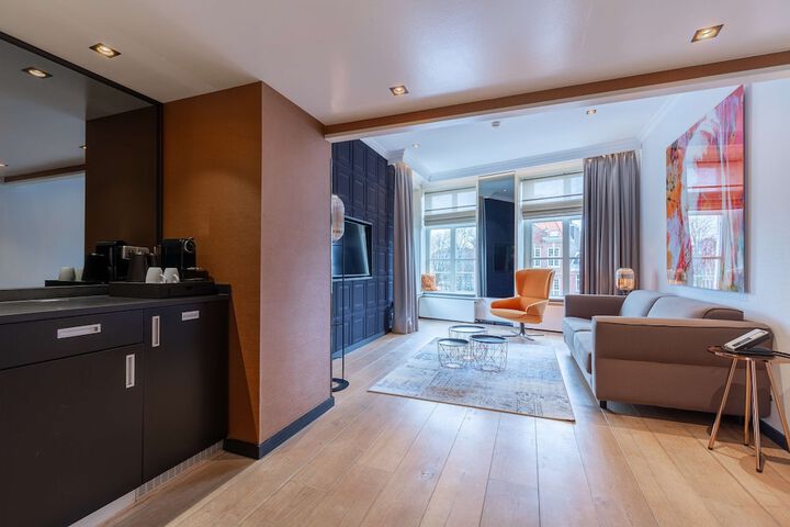 Room 44 of 115