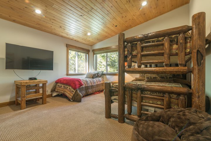 Room 3 of 25