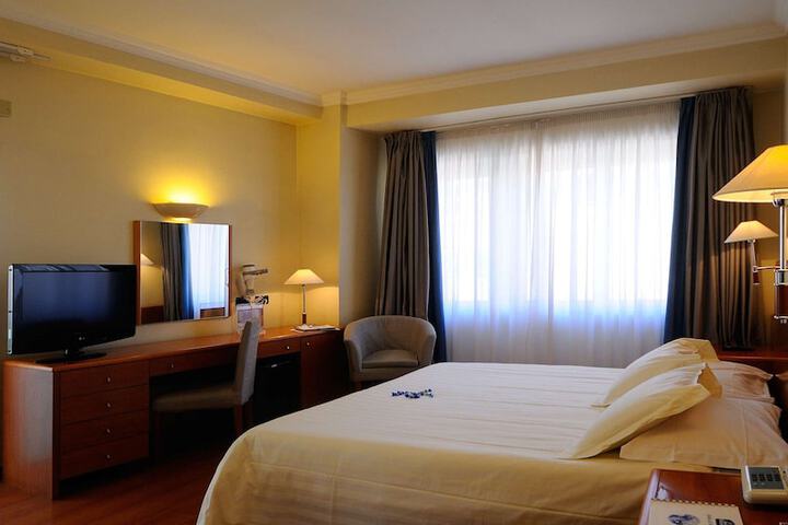 Best Western Plus Globus Hotel in Rome