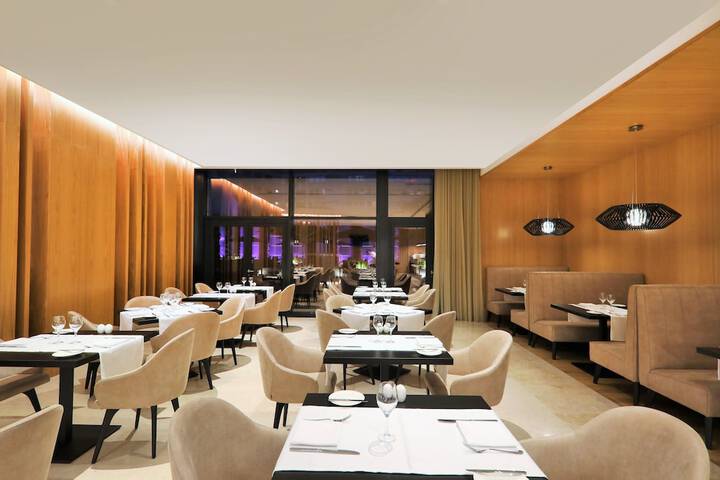 Dining 50 of 91