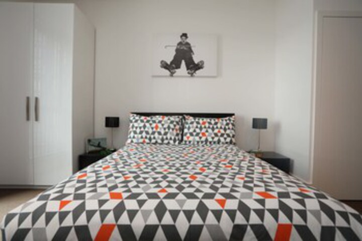 Room 34 of 47