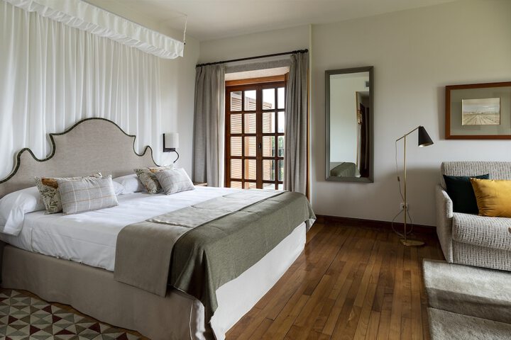 Room 10 of 88