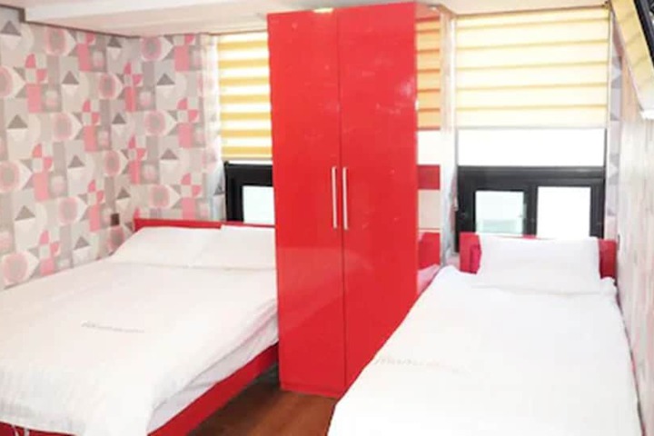 Room 21 of 46