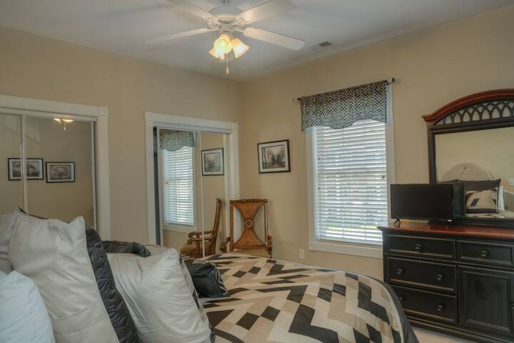 Room 5 of 23