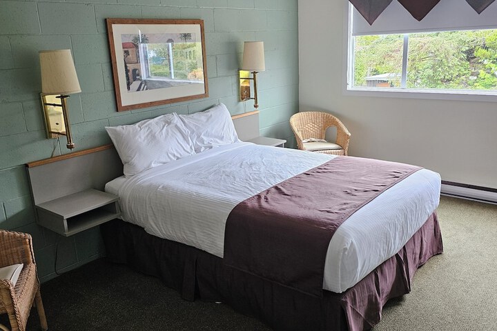 Room 12 of 17