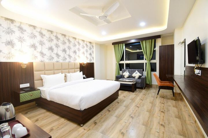 7 Mirror Hotel Gangtok