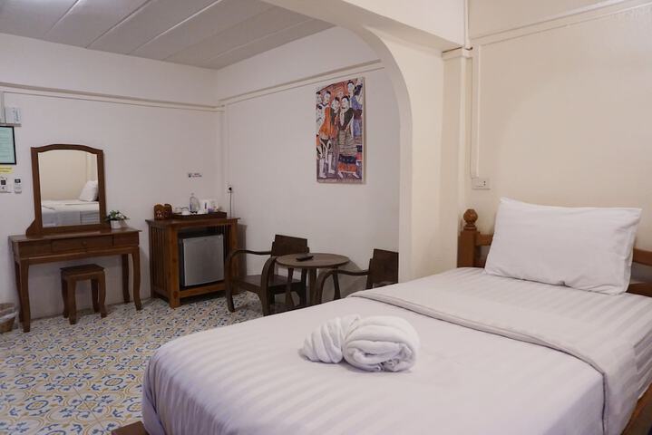 Room 7 of 35