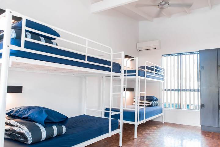 Room 10 of 43