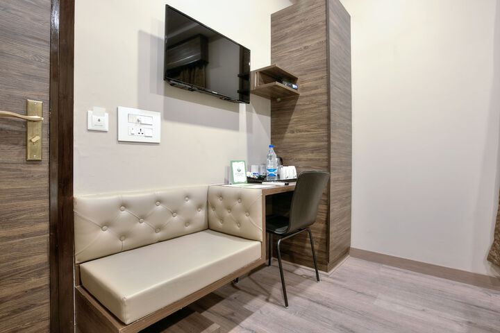 Room 8 of 46
