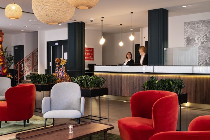 Guest Lobby