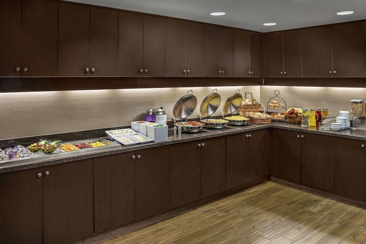 Breakfast/Coffee Service 20 of 26