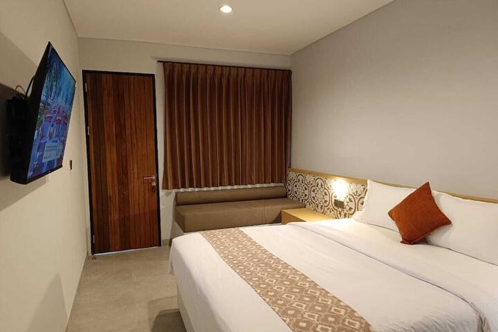 Room 50 of 96