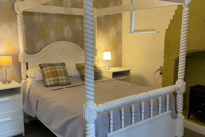 Room 8 of 22