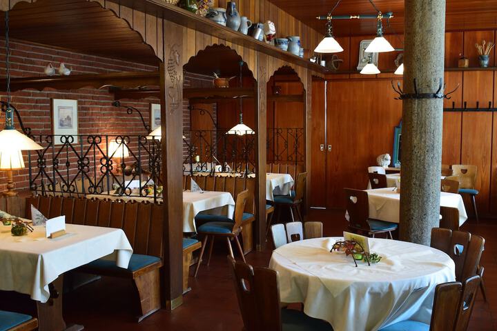 Dining Photos