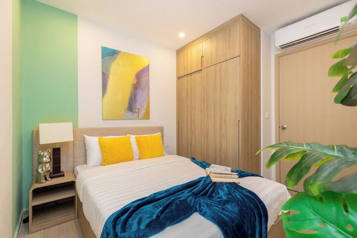 Room 44 of 299