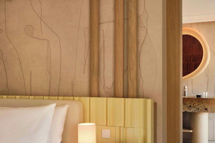 Room 60 of 131