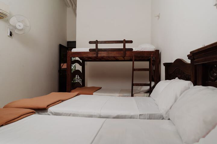 Room 17 of 62