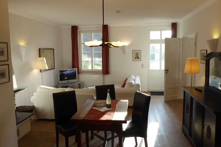 Room 21 of 44