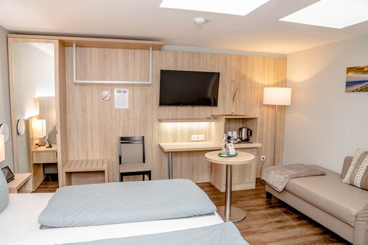 Room 21 of 66