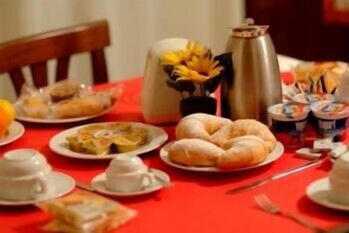 Breakfast/Coffee Service 14 of 23