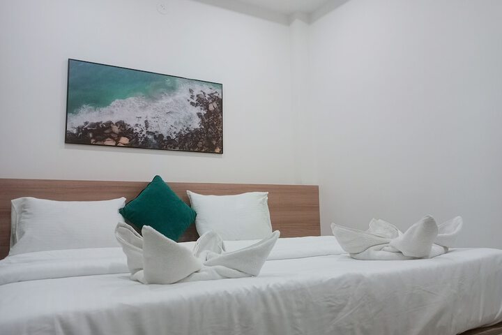 Room 18 of 43