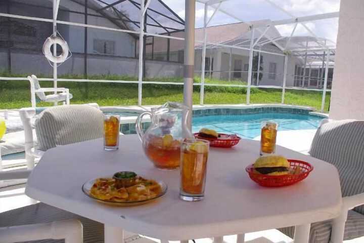 Dining 14 of 15