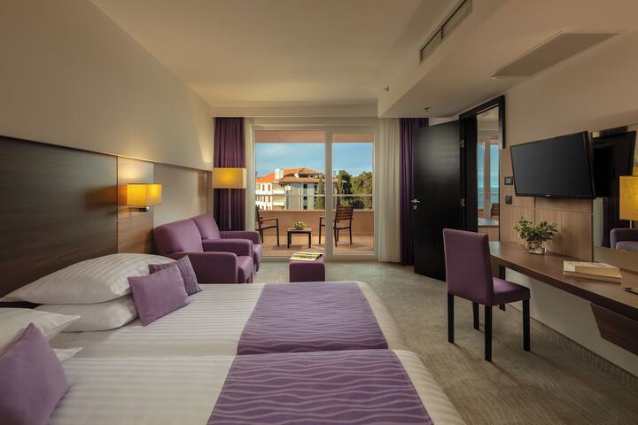 Room 21 of 89
