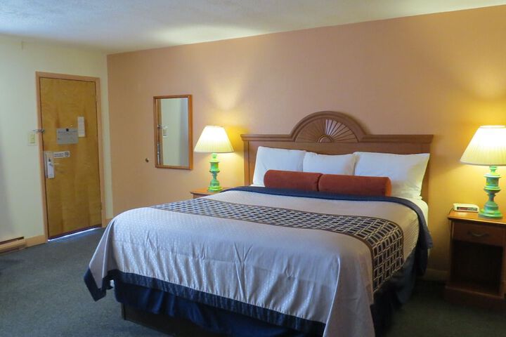 Room 7 of 87