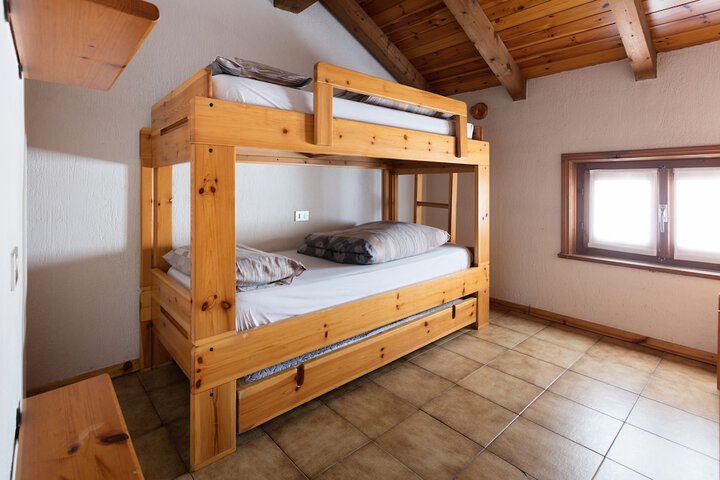 Room 4 of 39