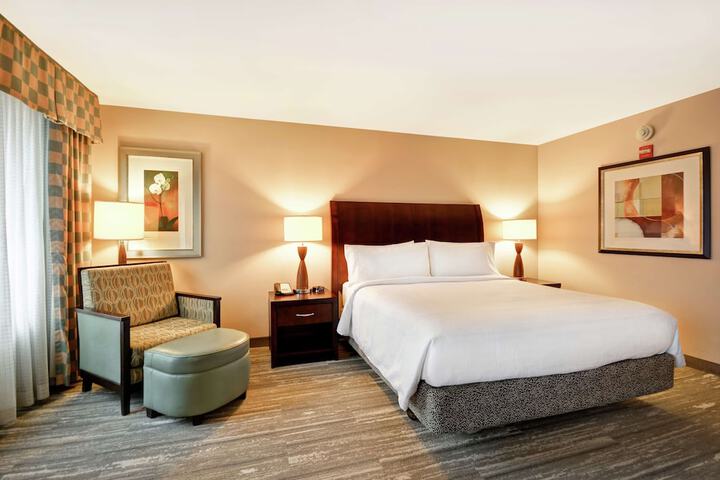 Evolution King Bed (4 of 8)