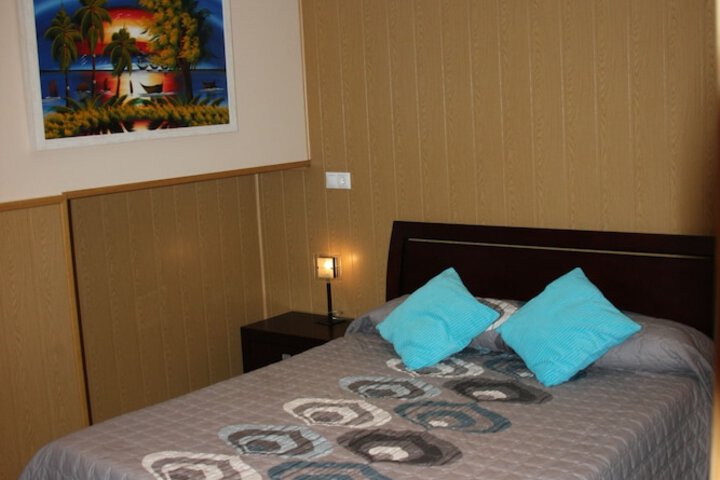 Room 5 of 26