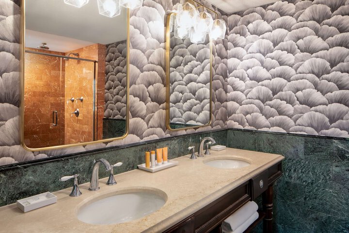 Bathroom shower