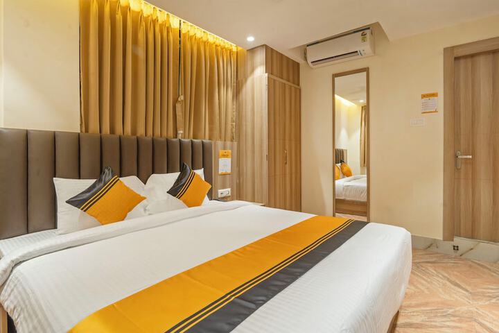 Room 15 of 31