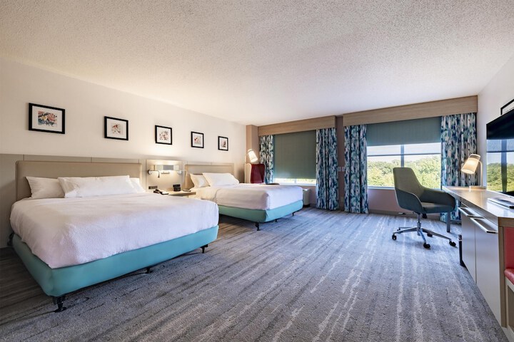 Room 14 of 28