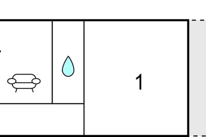 Room 6 of 13