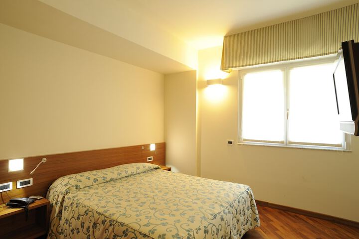 Room 5 of 57